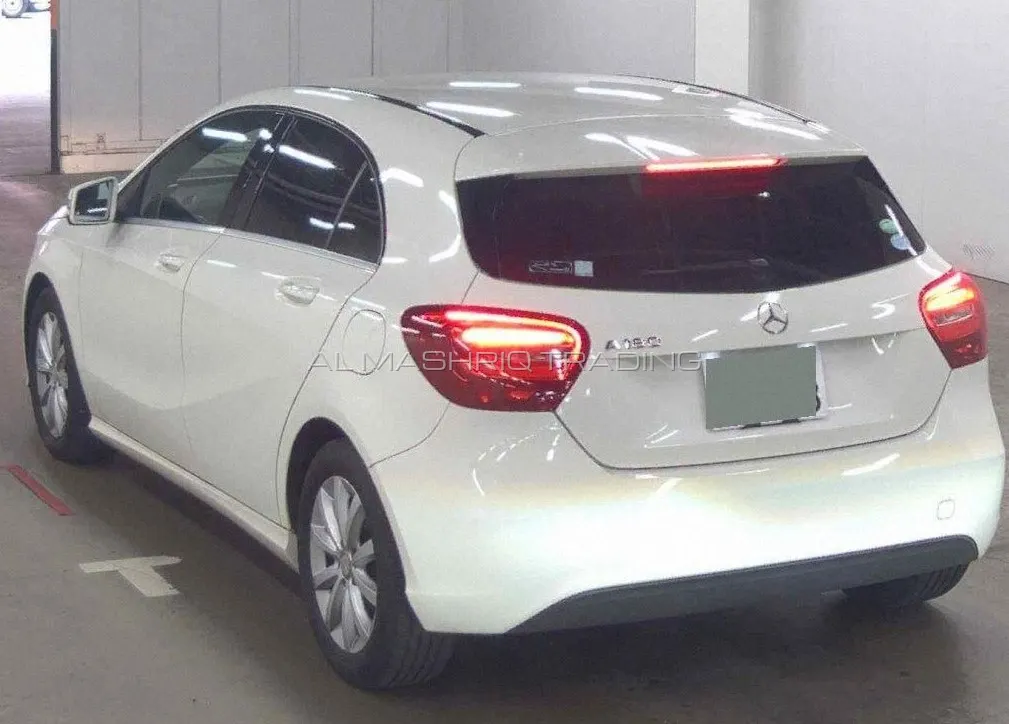 MERCEDES BENZ A CLASS 2016 — photo 6