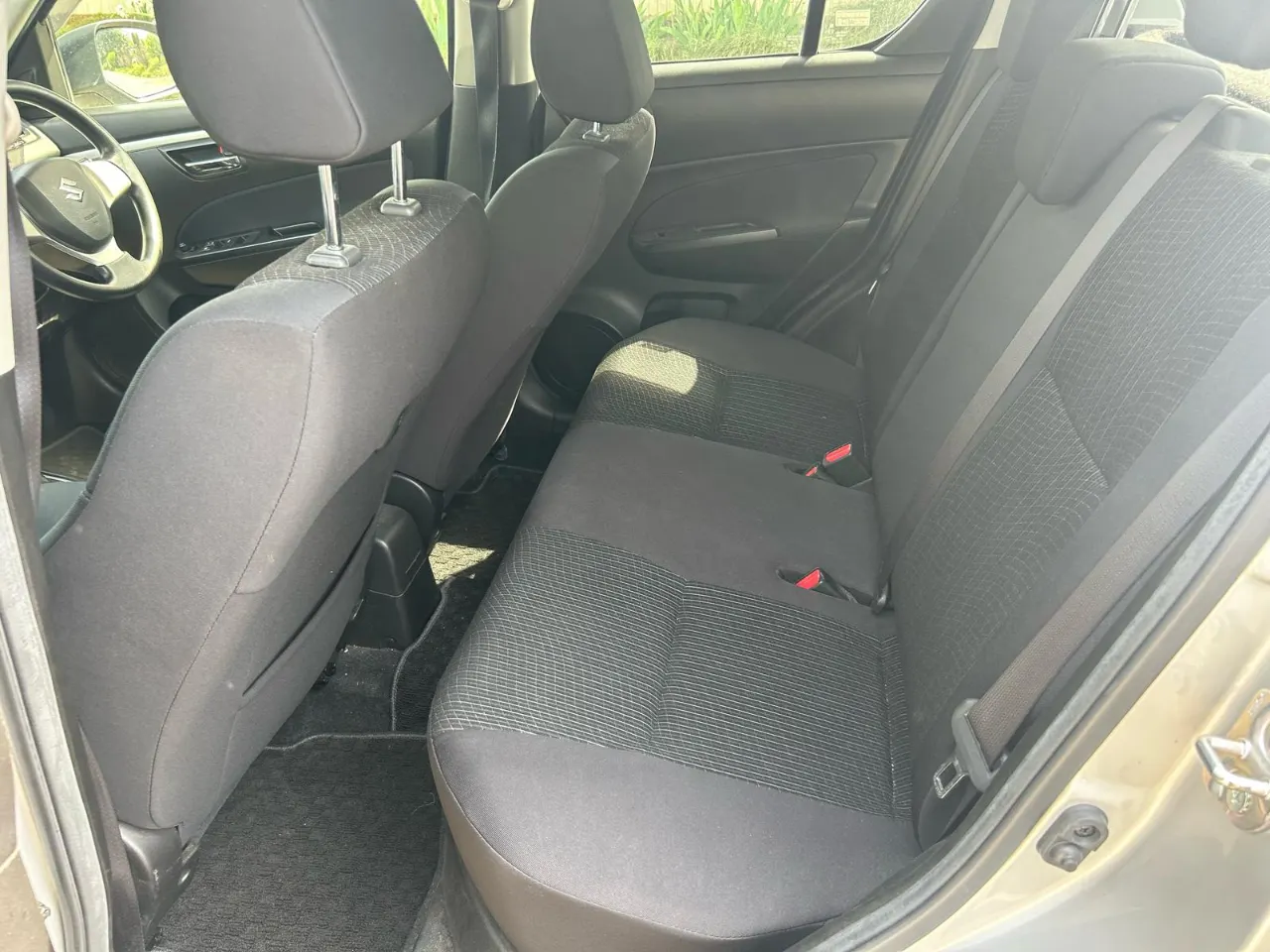 SUZUKI SWIFT 2015 — photo 6