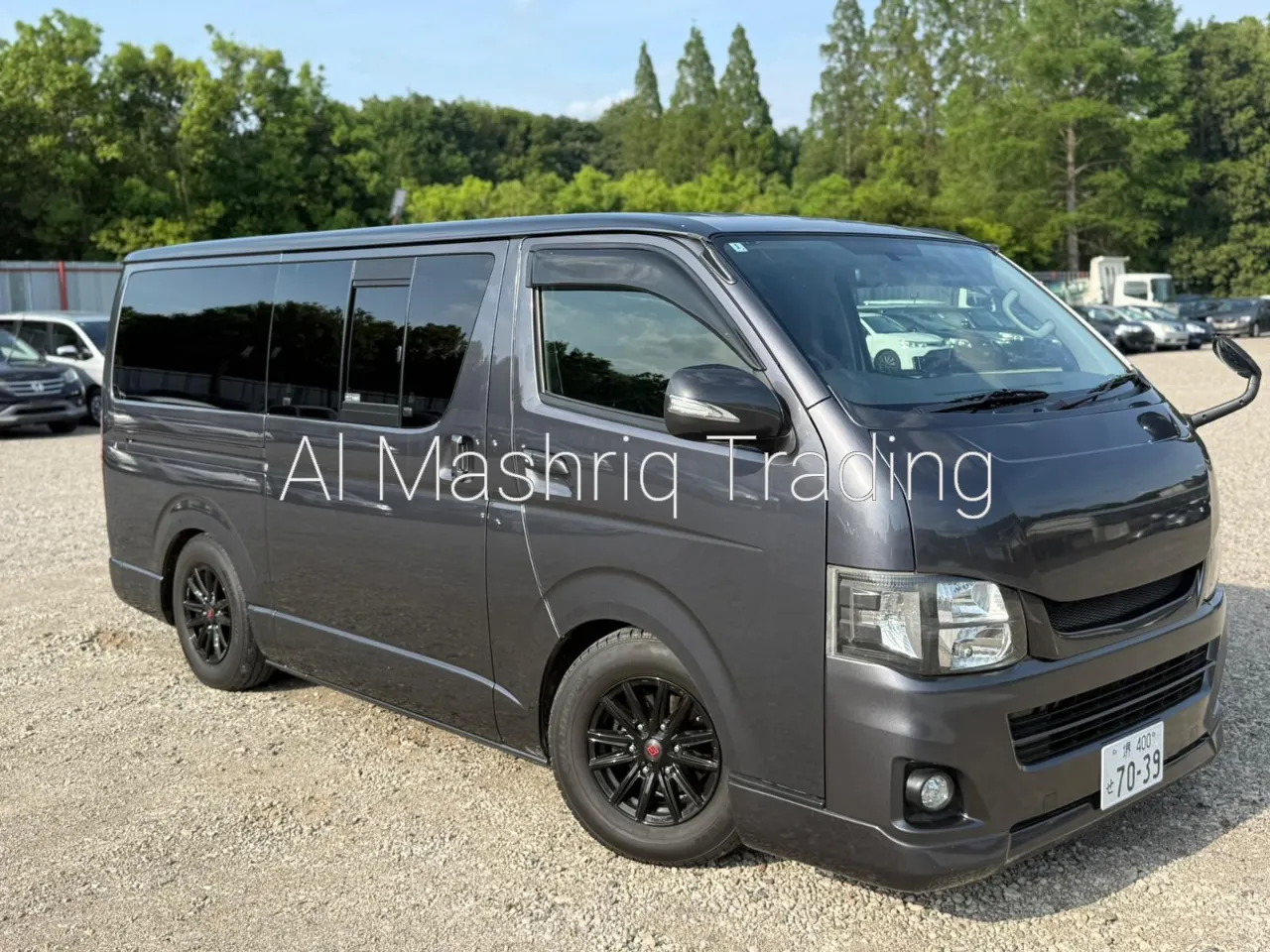 TOYOTA HIACE VAN 2011 — photo 6