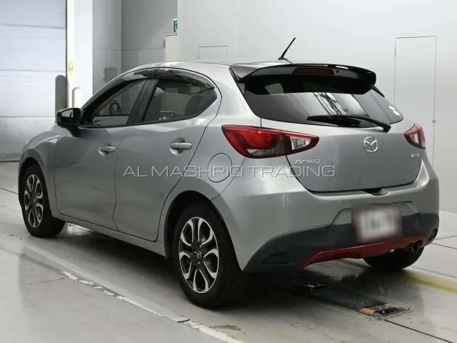 MAZDA DEMIO 2015 — photo 6
