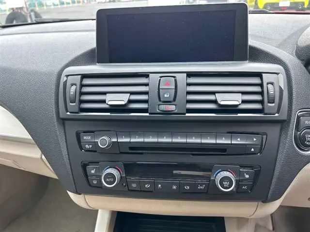 BMW 1 SERIES 2013 — photo 6