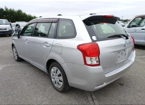 TOYOTA COROLLA FILEDER 2015 — photo 2