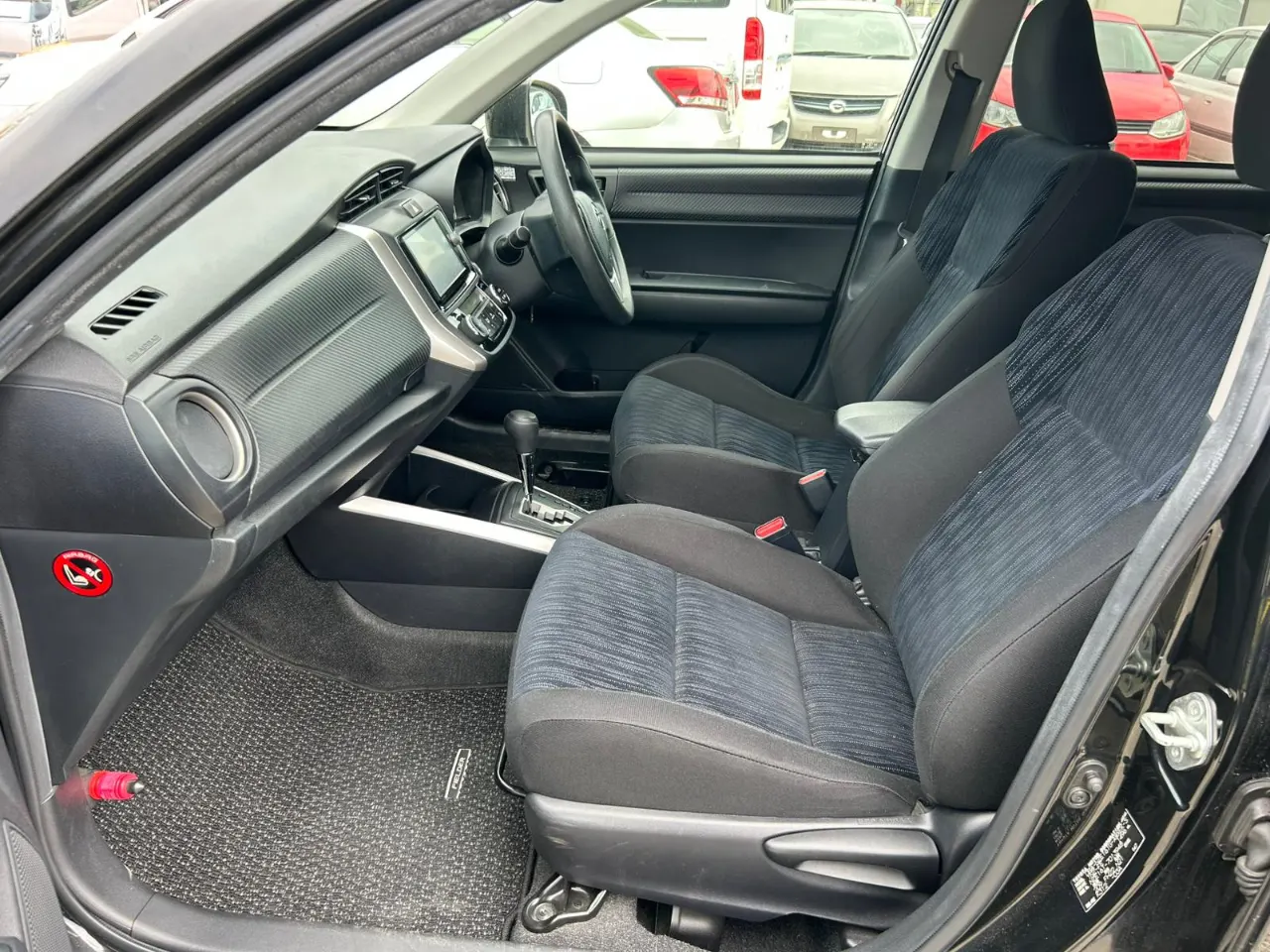 TOYOTA COROLLA FILEDER 2012 — photo 6