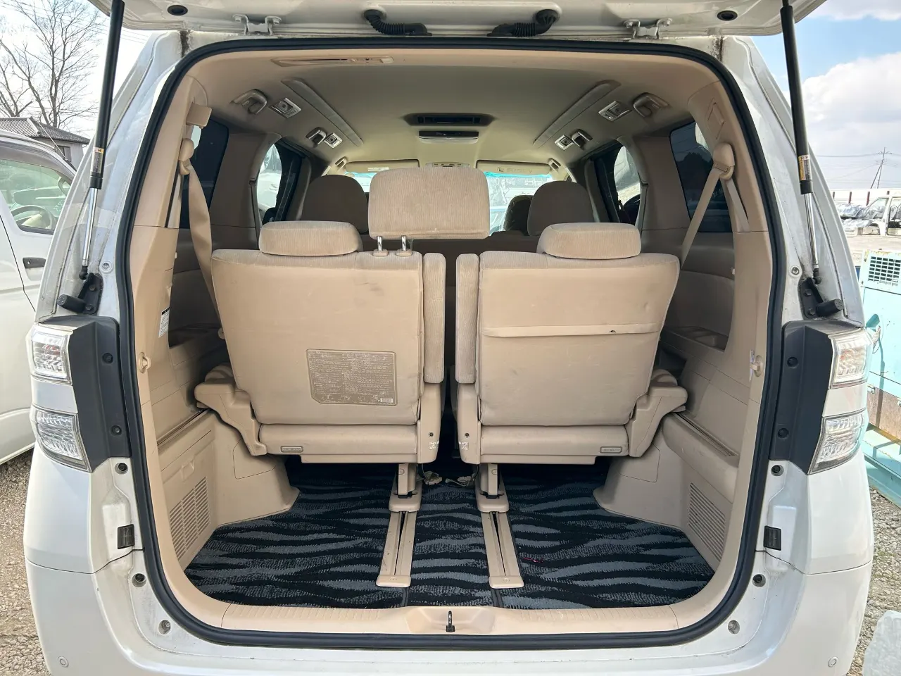 TOYOTA VELFIRE 2012 — photo 6