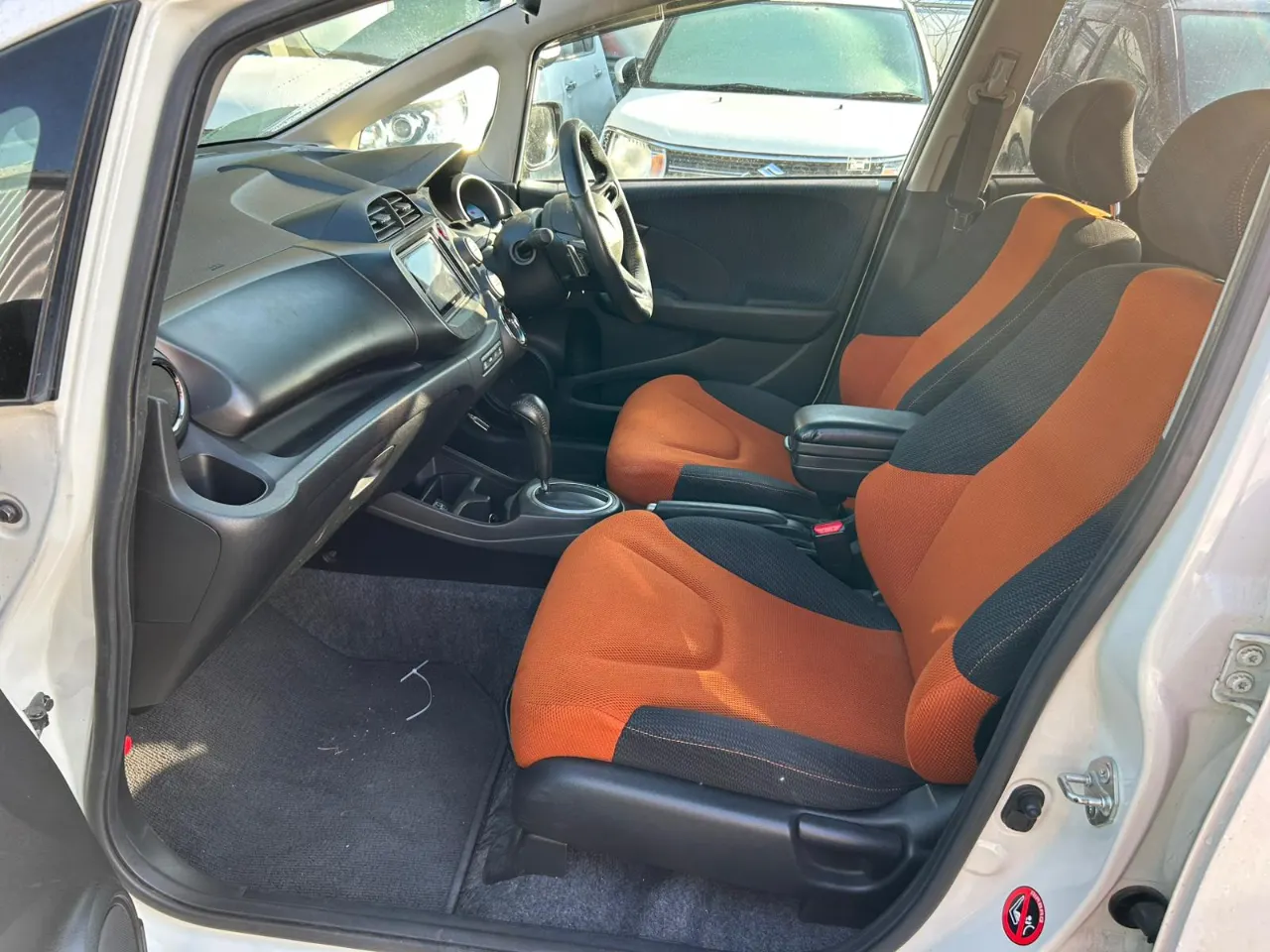 HONDA FIT 2011 — photo 6