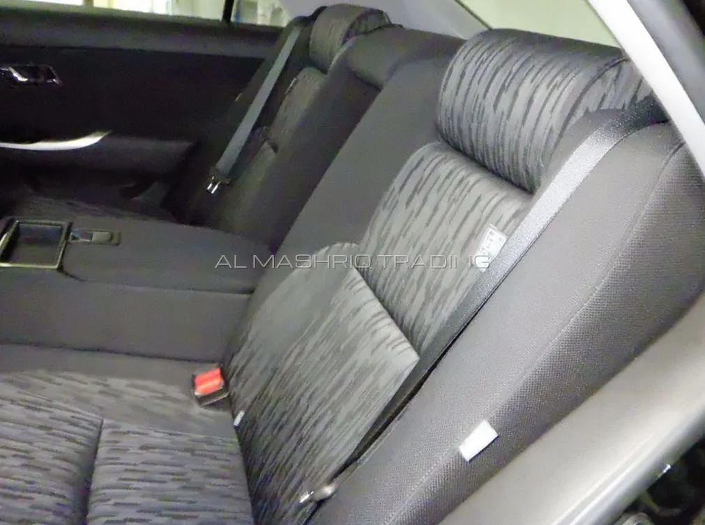 TOYOTA CROWN 2011 — photo 6