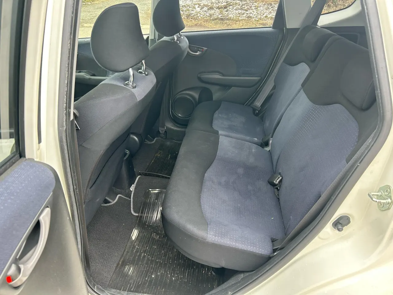 HONDA FIT 2010 — photo 6