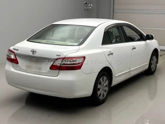 TOYOTA PREMIO 2010 — photo 2
