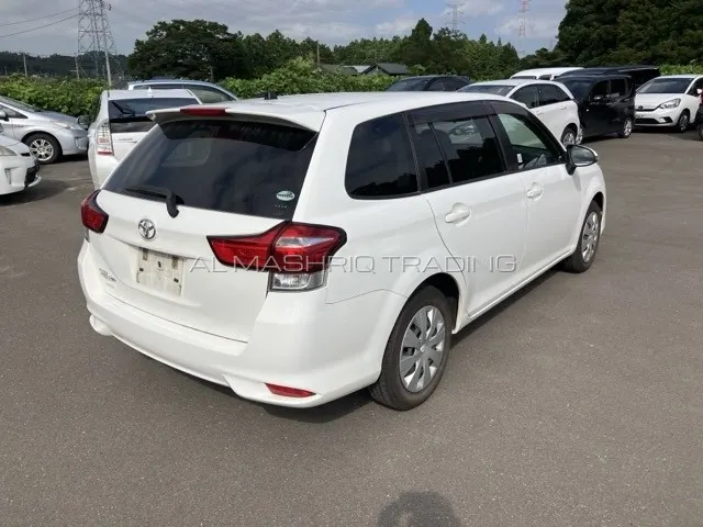 TOYOTA COROLLA FILEDER 2015 — photo 2