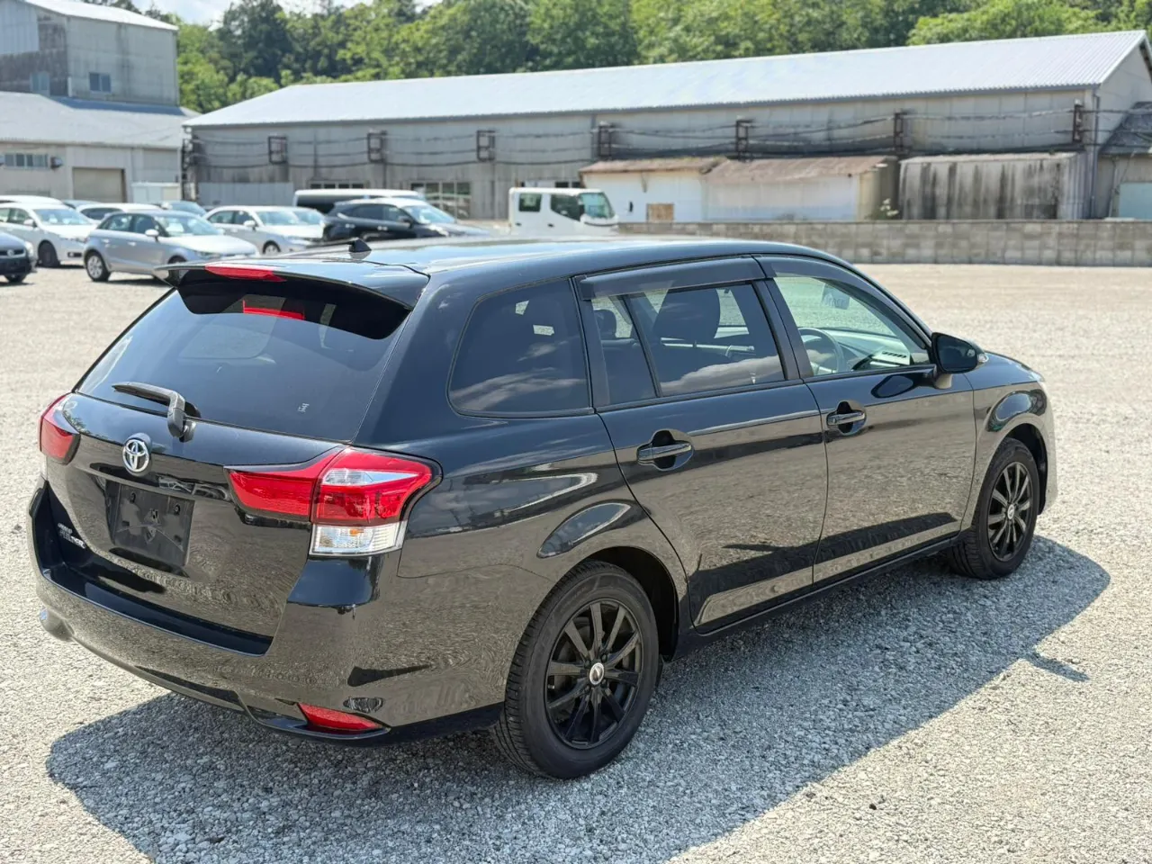 TOYOTA COROLLA FILEDER 2016 — photo 2