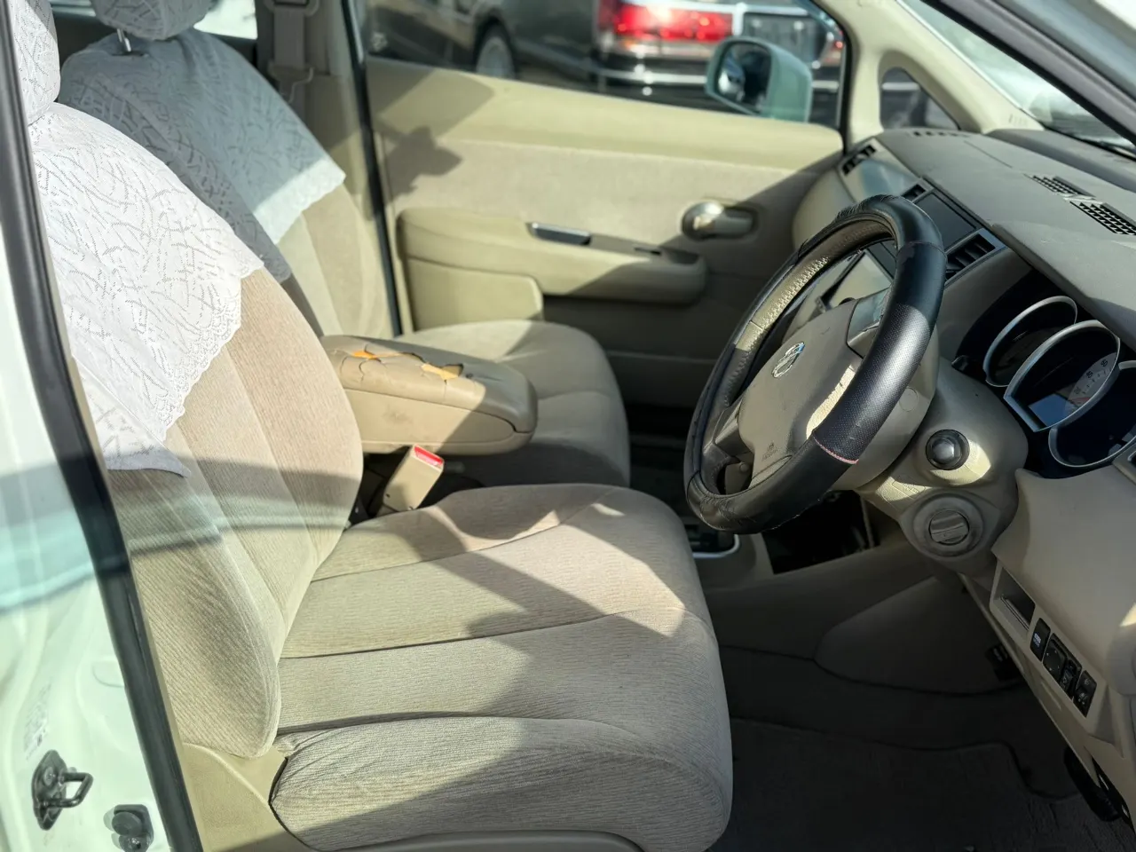 NISSAN TIIDA LATIO 2012 — photo 6