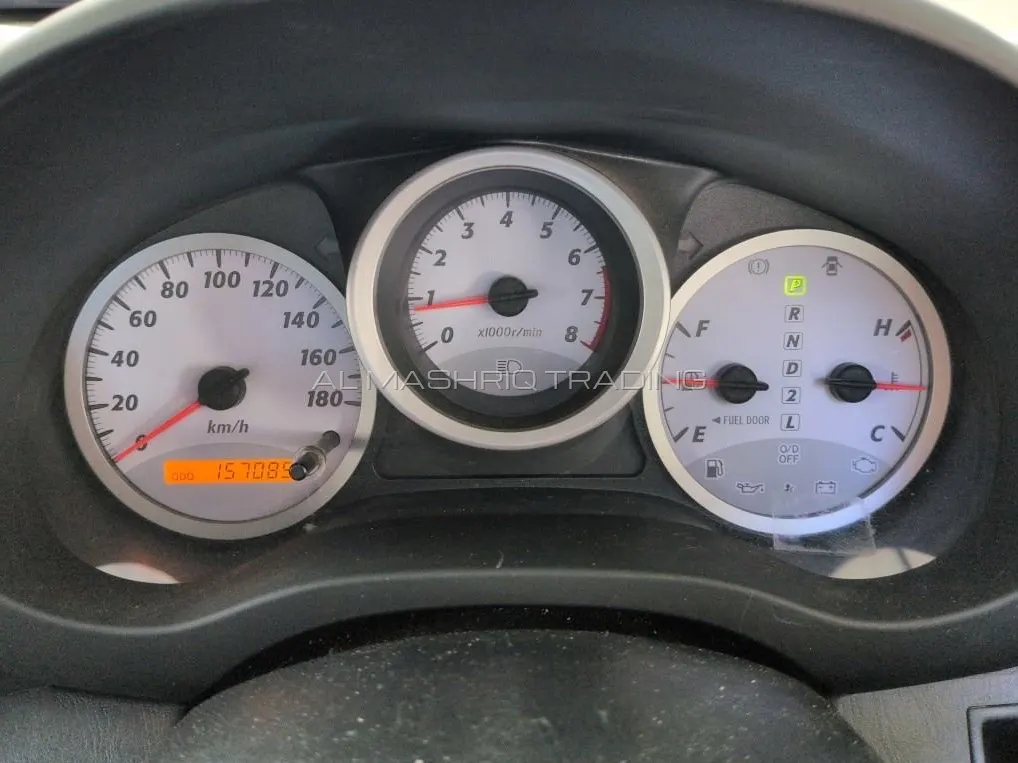 TOYOTA RAV-4 2004 — photo 6