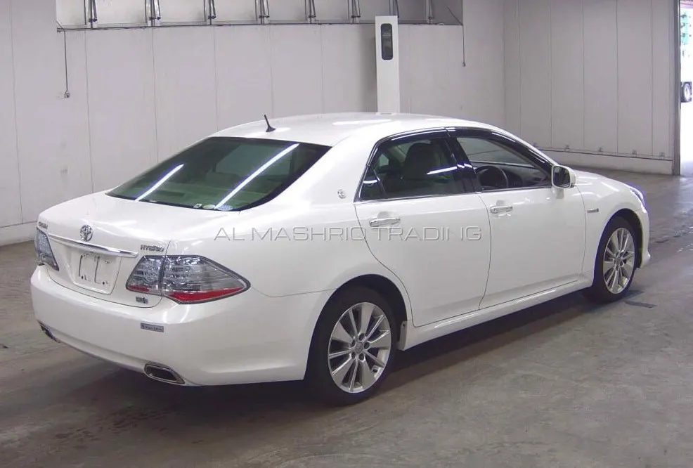 TOYOTA CROWN 2007 — photo 2