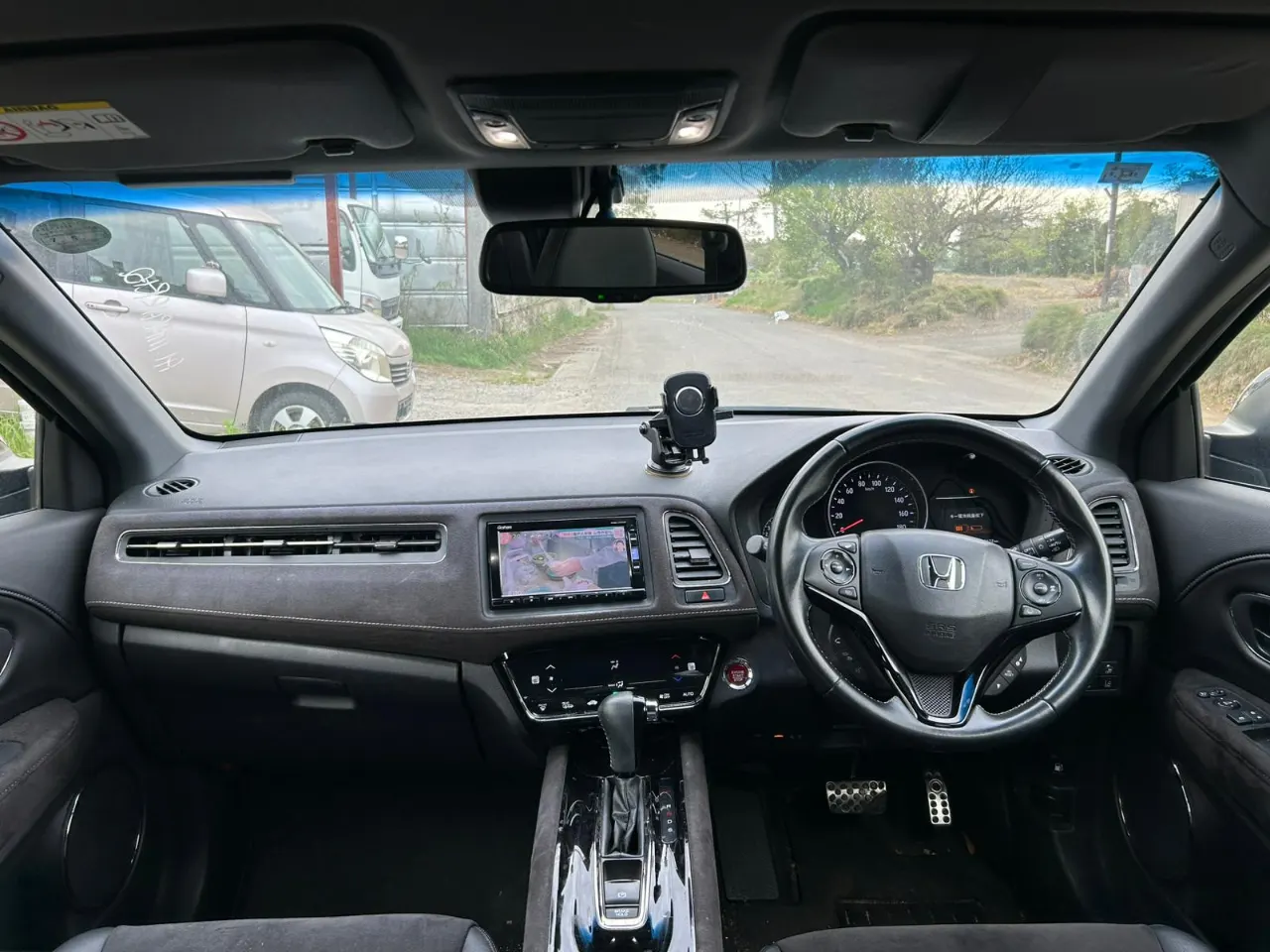 HONDA VEZEL 2017 — photo 2