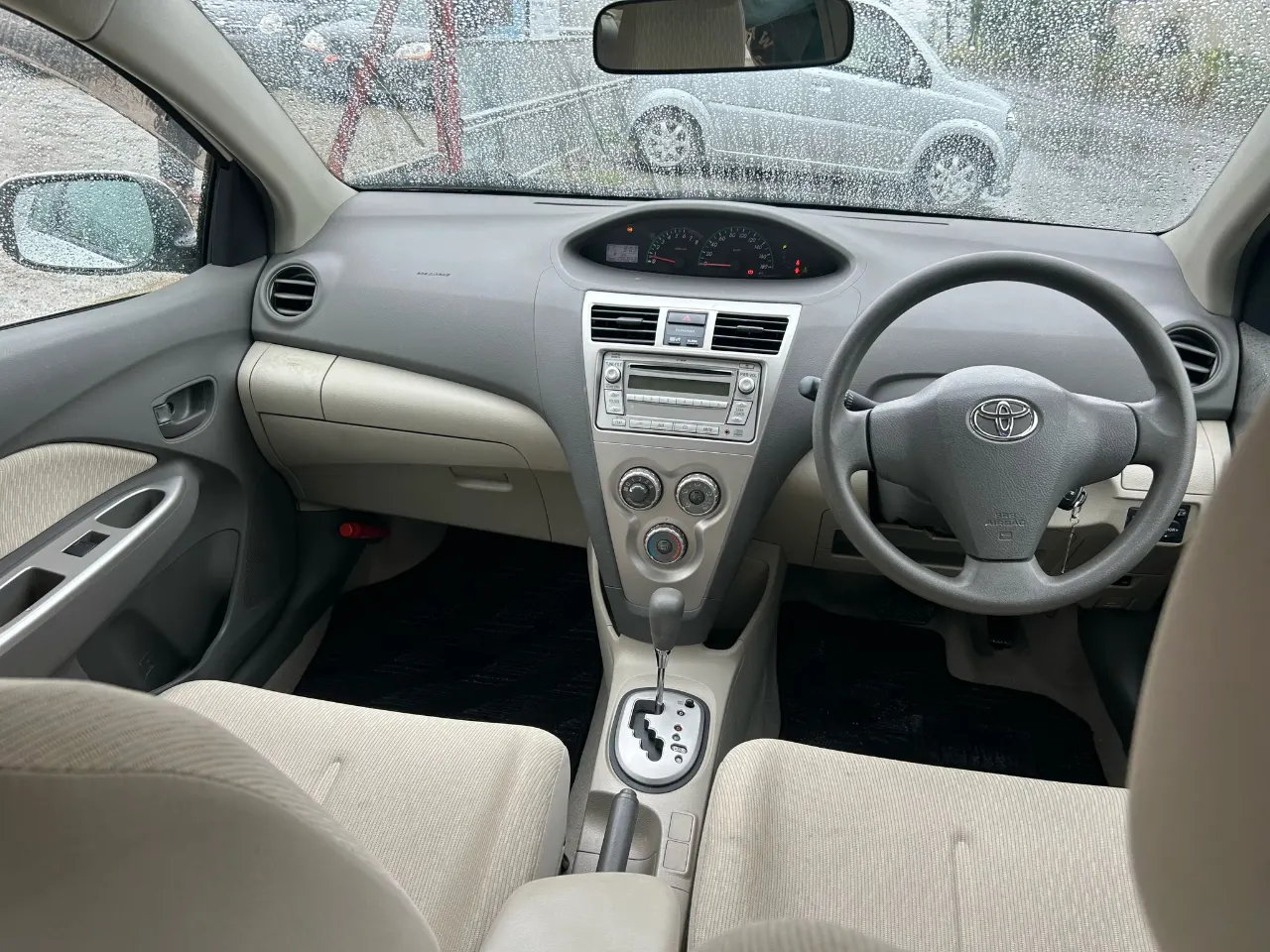 TOYOTA BELTA 2010 — photo 6