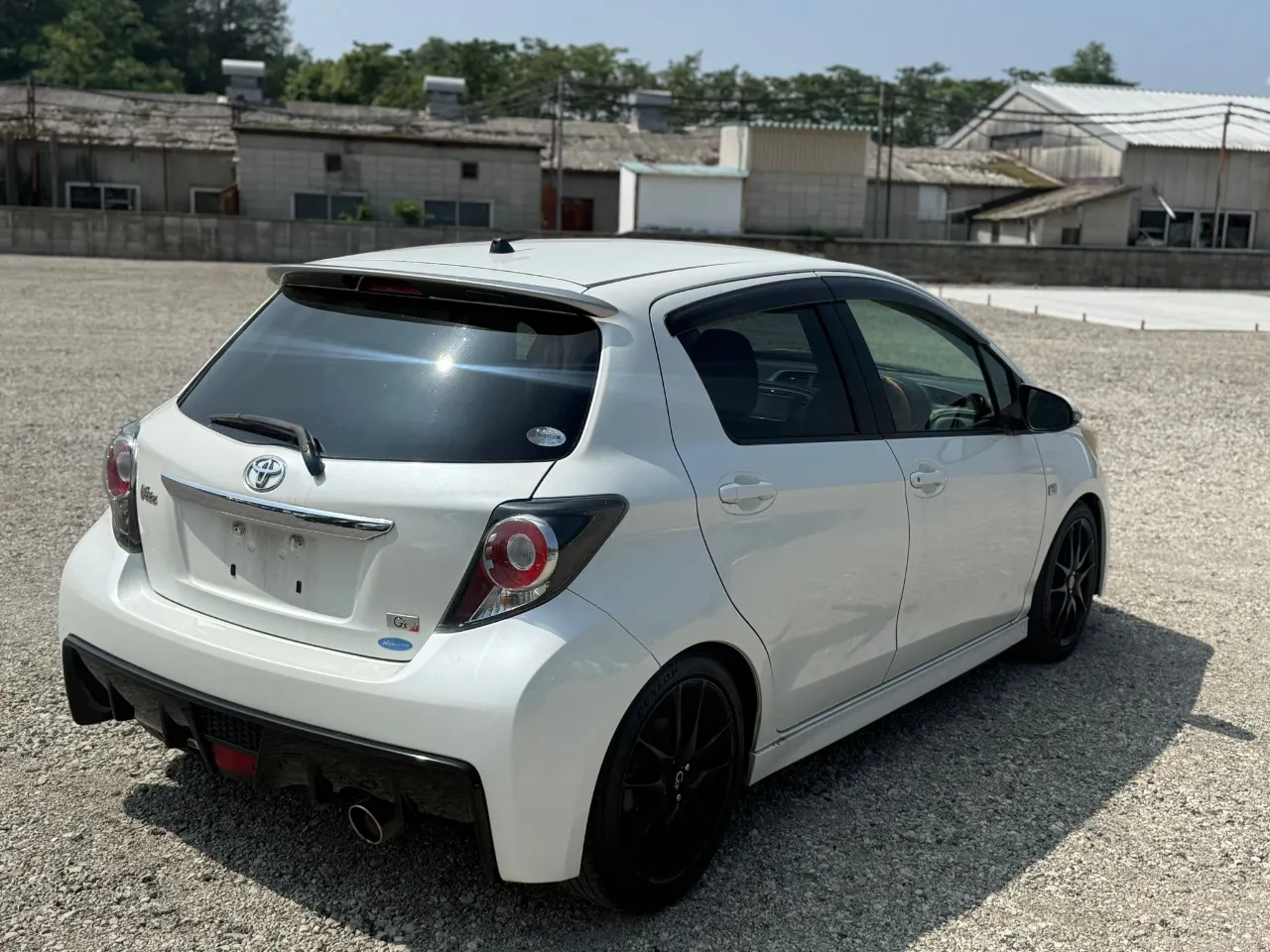 TOYOTA VITZ 2012 — photo 6