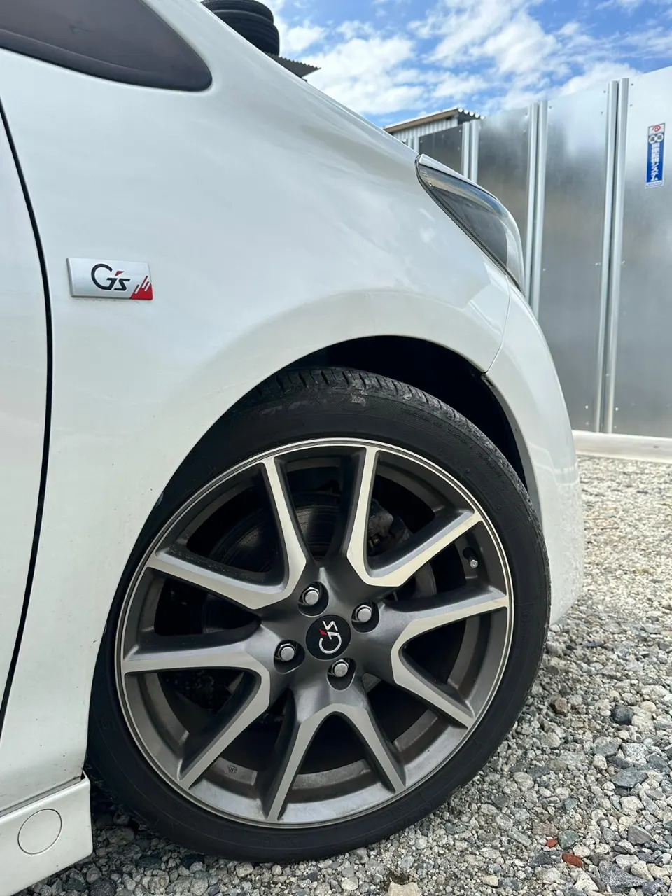 TOYOTA VITZ 2013 — photo 6