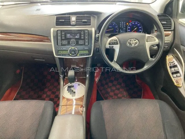 TOYOTA PREMIO 2015 — photo 5