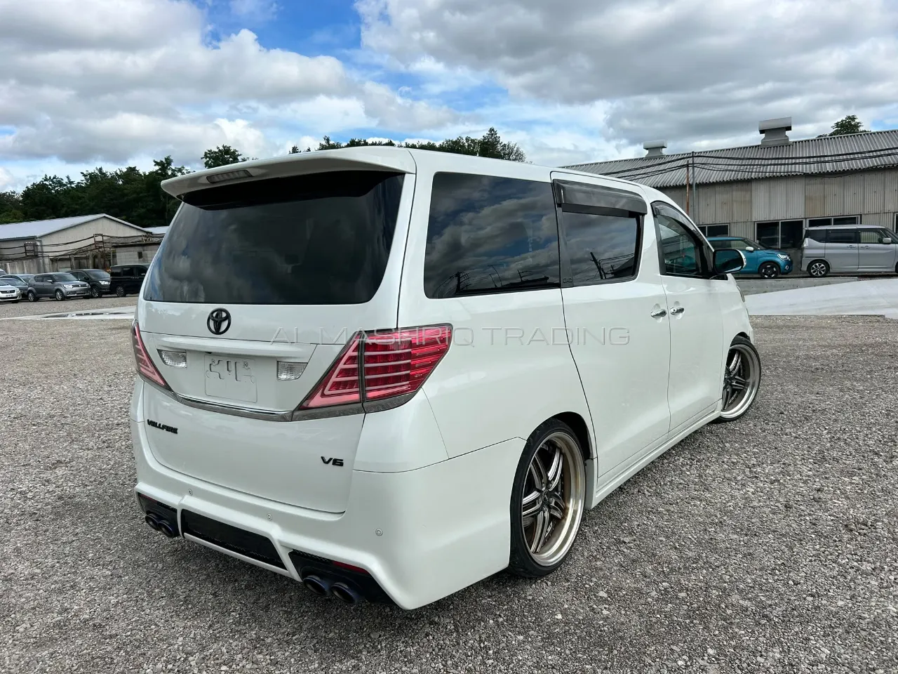 TOYOTA VELFIRE 2011 — photo 6