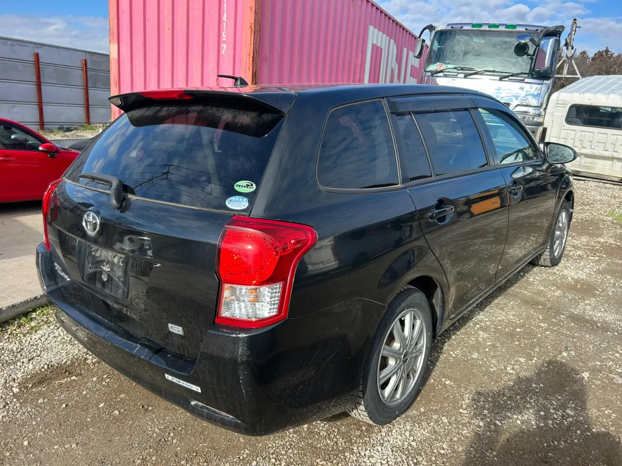 TOYOTA COROLLA FILEDER 2013 — photo 2