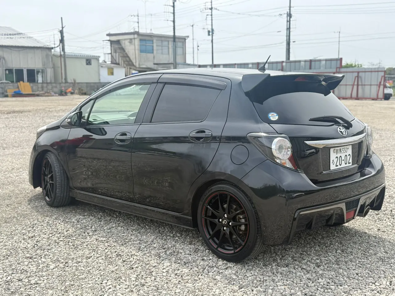 TOYOTA VITZ 2016 — photo 2