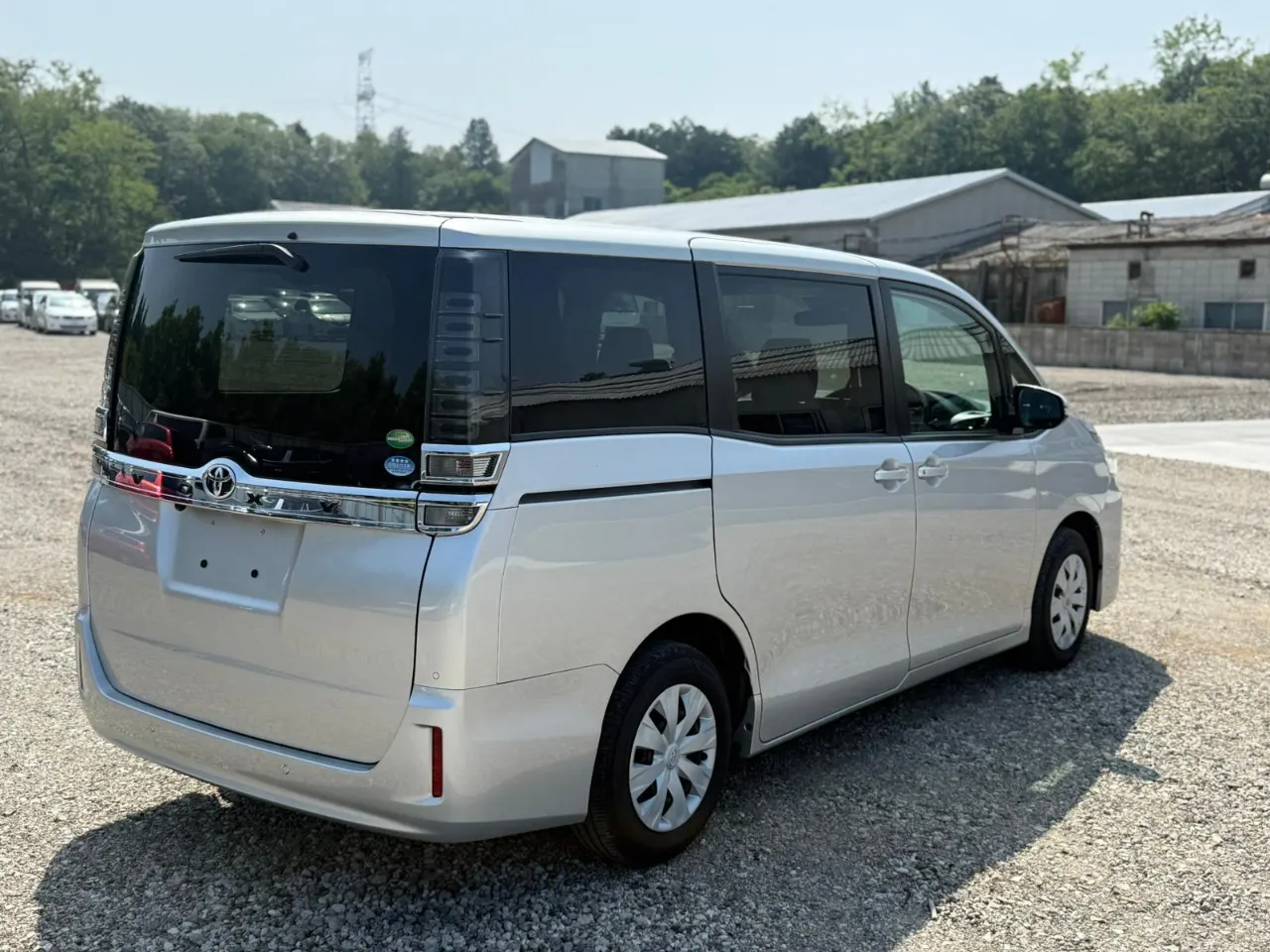 TOYOTA VOXY 2020 — photo 6