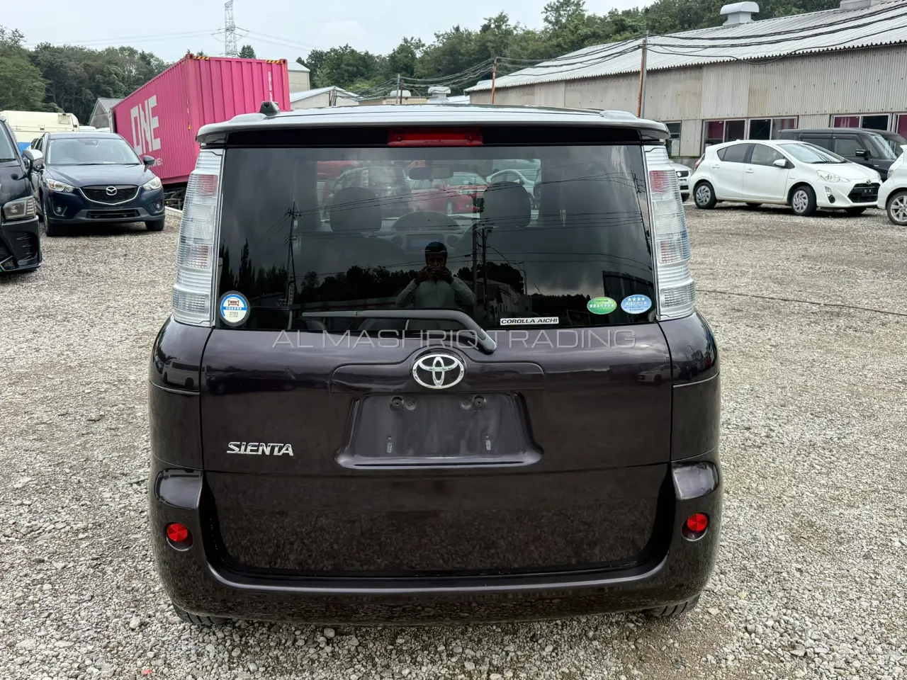 TOYOTA SIENTA 2013 — photo 6