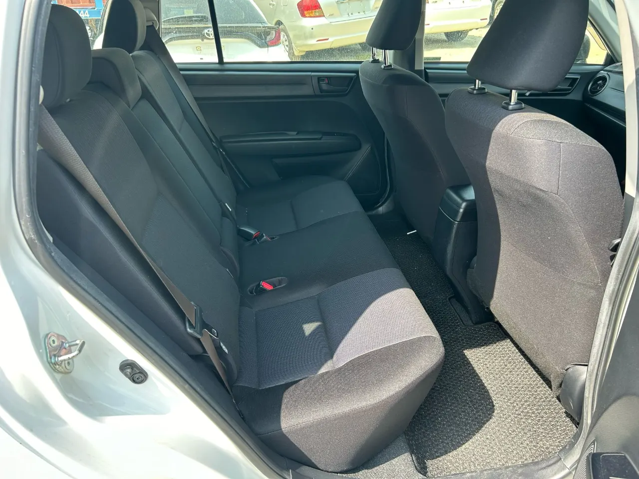 TOYOTA COROLLA FILEDER 2015 — photo 6