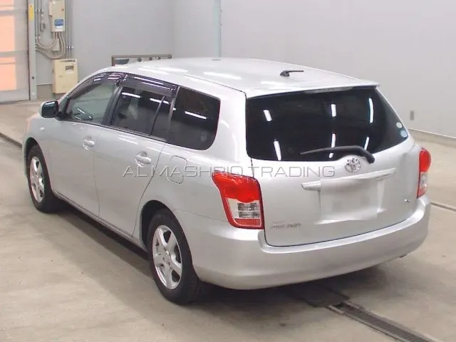 TOYOTA COROLLA FILEDER 2010 — photo 6
