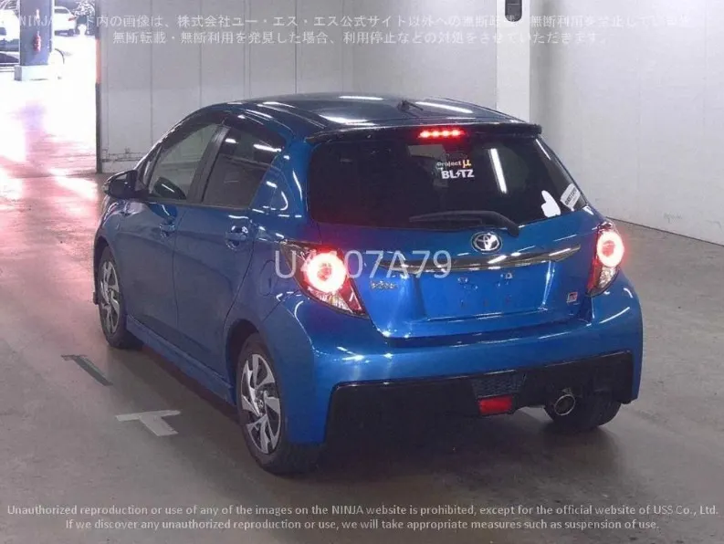 TOYOTA VITZ 2018 — photo 6