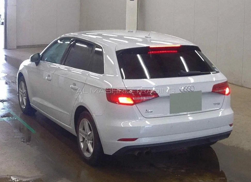 AUDI A3 2017 — photo 6