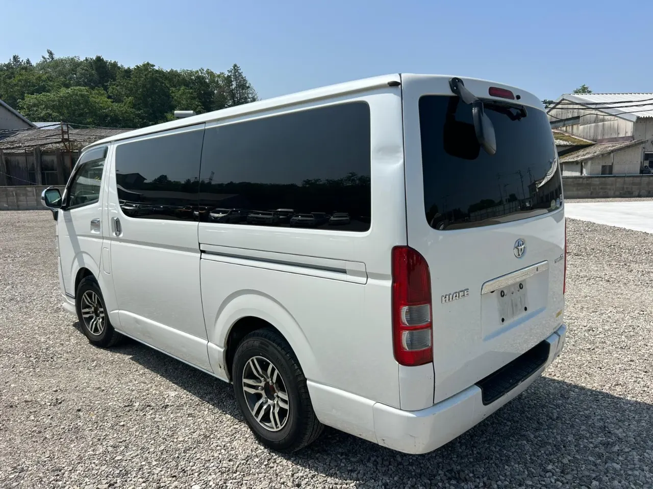 TOYOTA HIACE VAN 2013 — photo 2