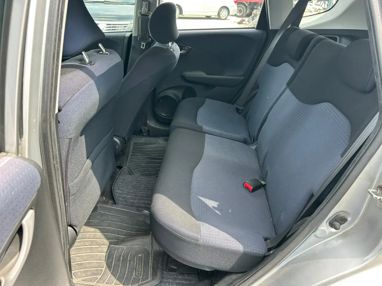 HONDA FIT 2012 — photo 6
