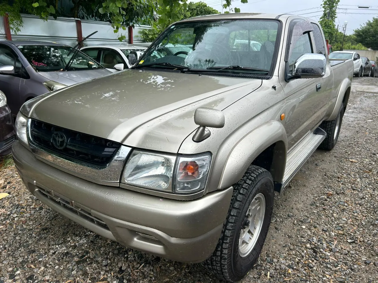TOYOTA HILUX 2003 AM-35036