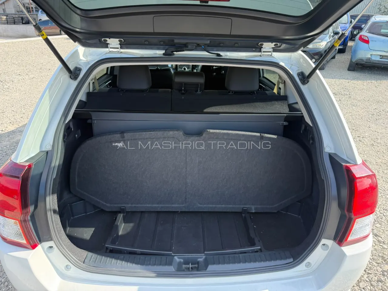 TOYOTA COROLLA FILEDER 2013 — photo 6