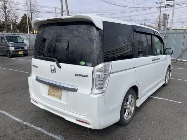 HONDA STEP WAGON 2012 — photo 2