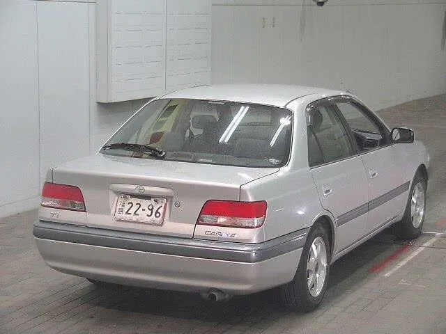 TOYOTA CARINA 1997 — photo 2