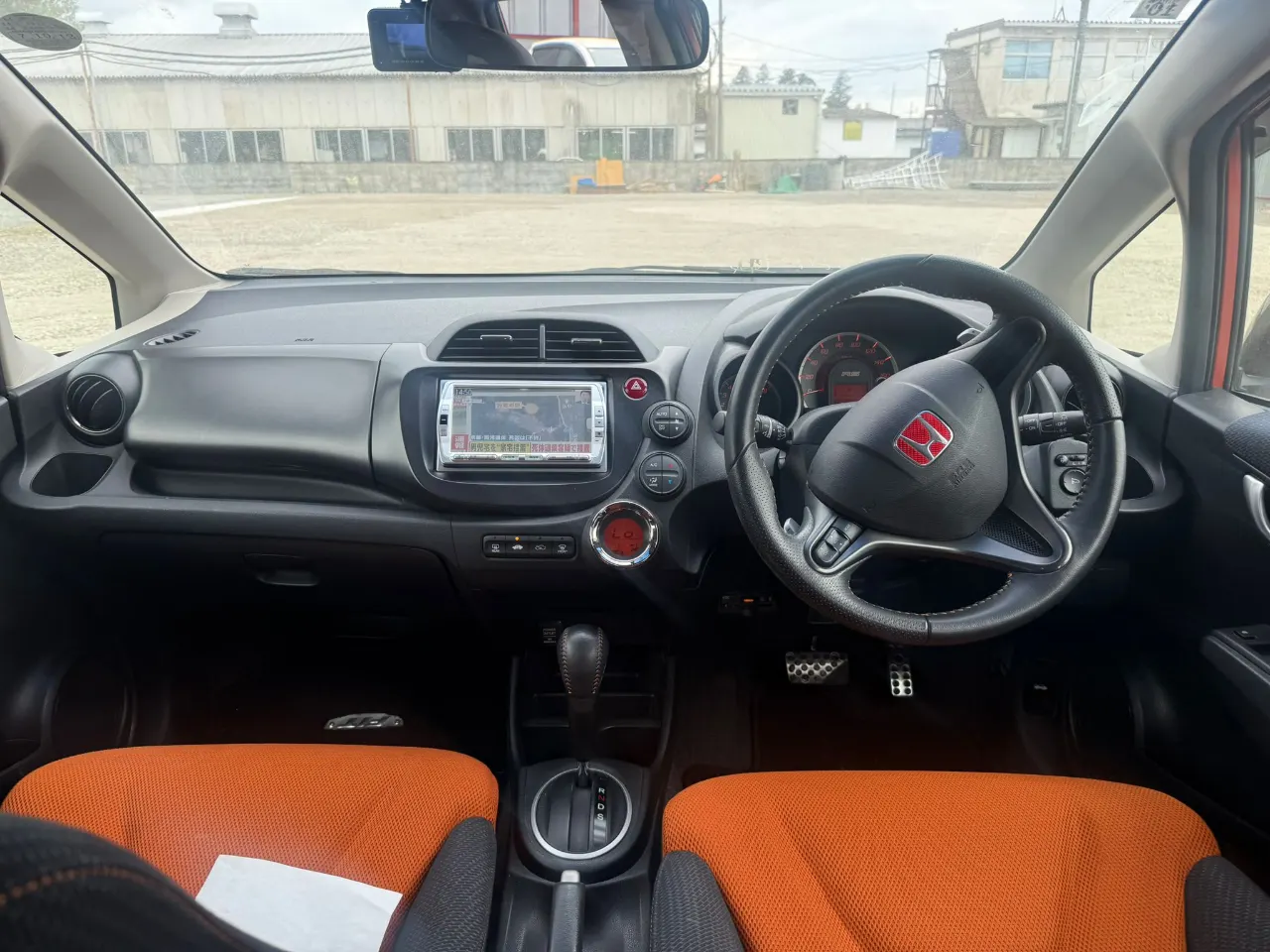 HONDA FIT 2011 — photo 2