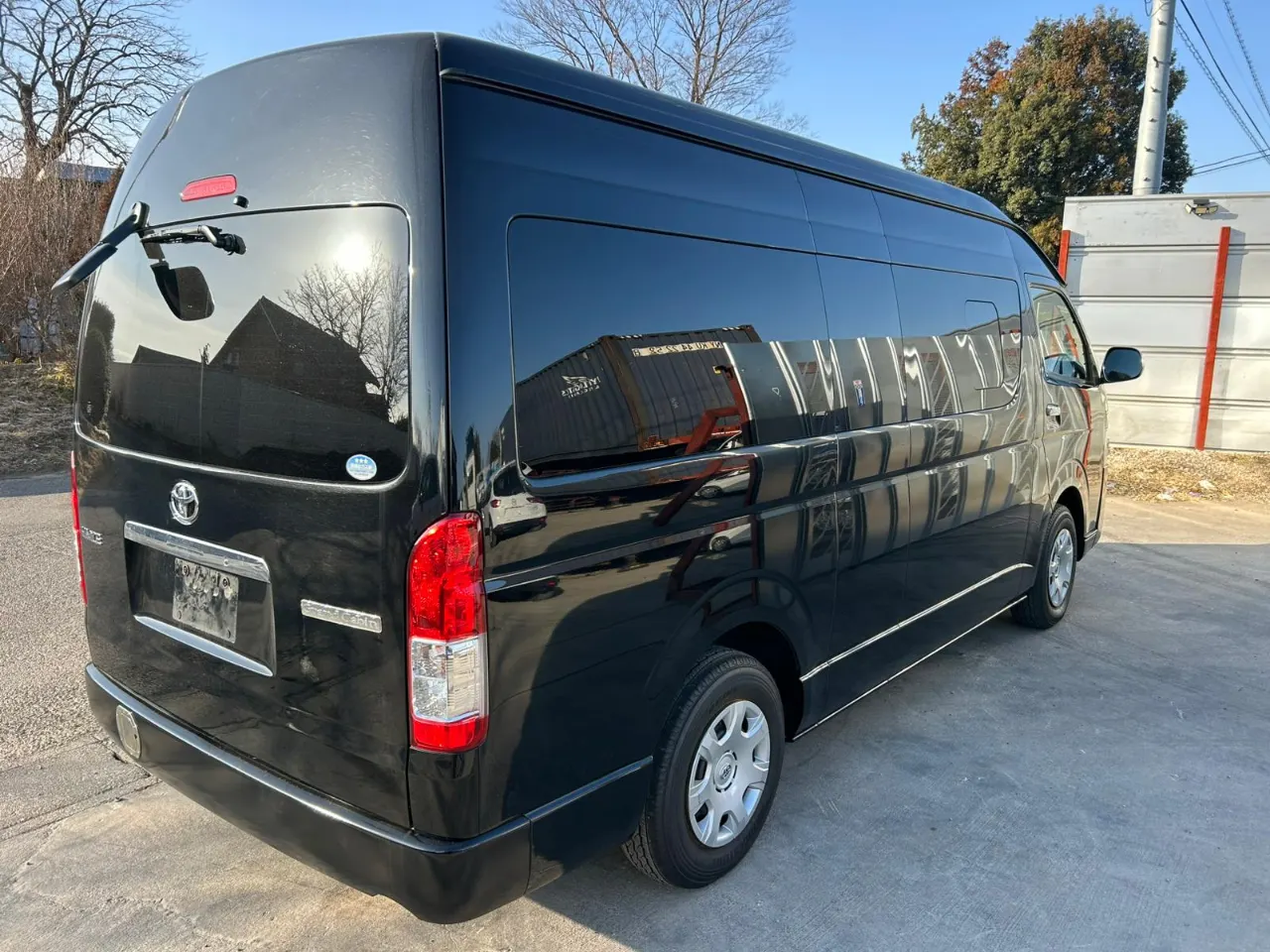 TOYOTA HIACE WAGON 2018 — photo 2