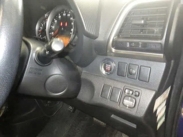 TOYOTA RACTIS 2011 — photo 6