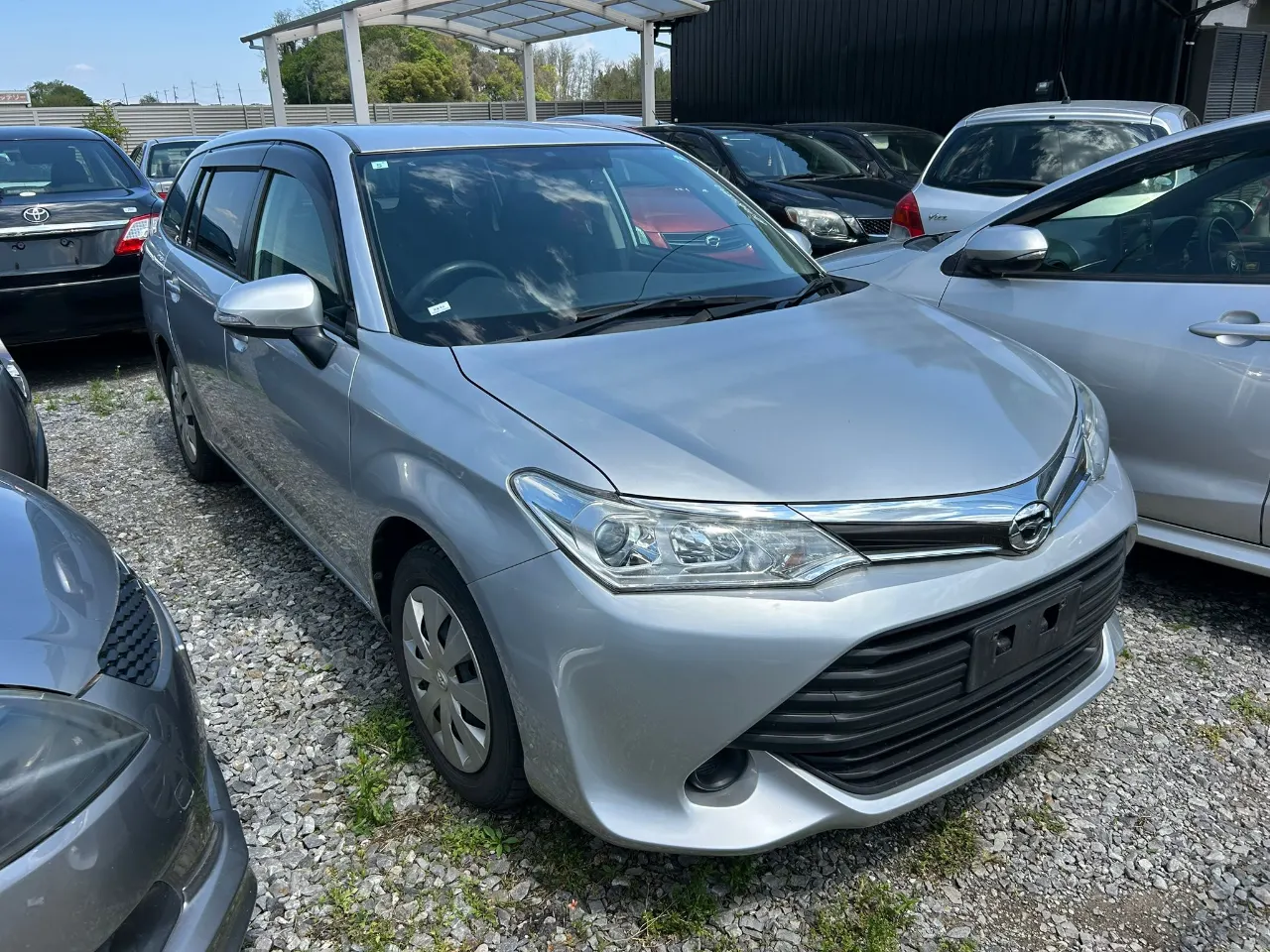 TOYOTA COROLLA FILEDER 2015 — photo 2