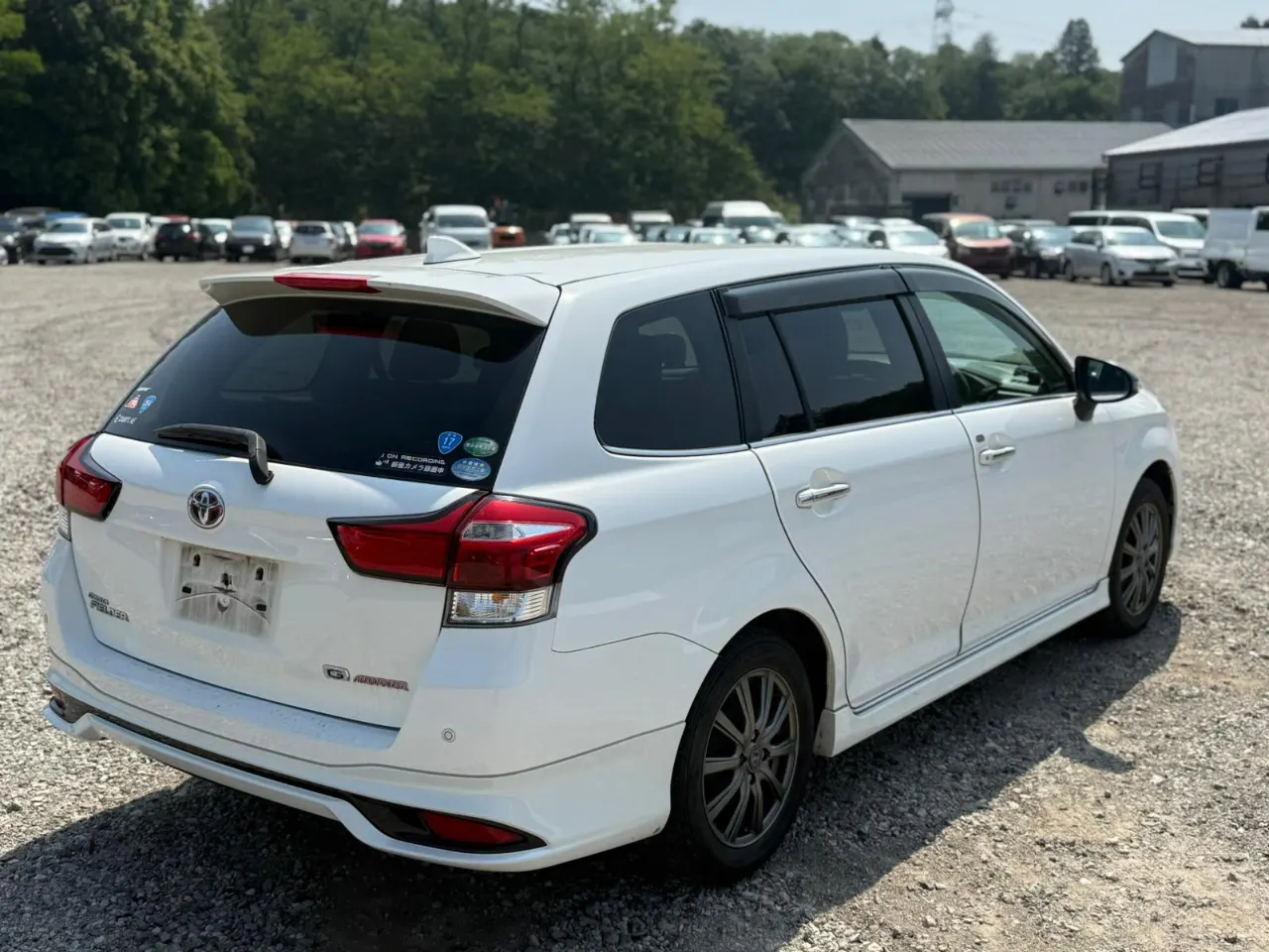 TOYOTA COROLLA FILEDER 2015 — photo 2