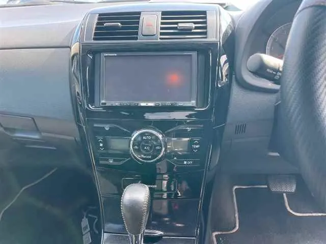 TOYOTA COROLLA FILEDER 2011 — photo 6