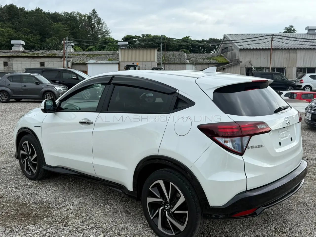 HONDA VEZEL 2017 — photo 2