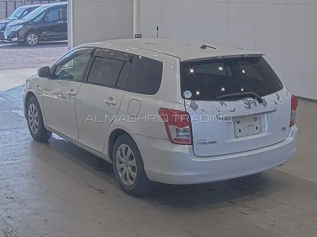 TOYOTA COROLLA FILEDER 2010 — photo 2