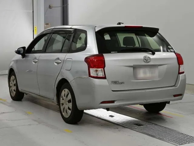 TOYOTA COROLLA FILEDER 2013 — photo 6