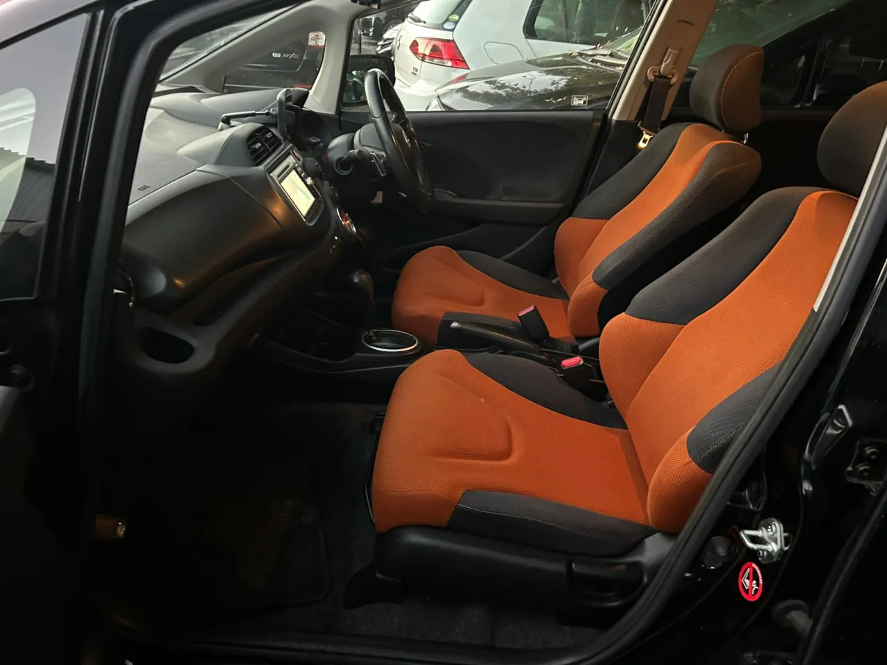 HONDA FIT 2011 — photo 6