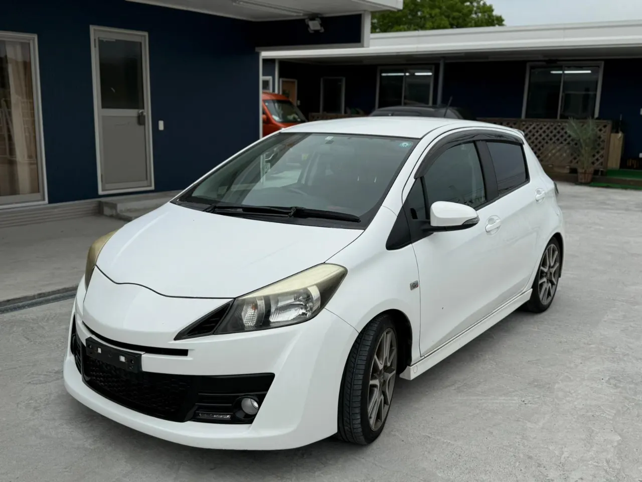 TOYOTA VITZ 2011 AM-34956