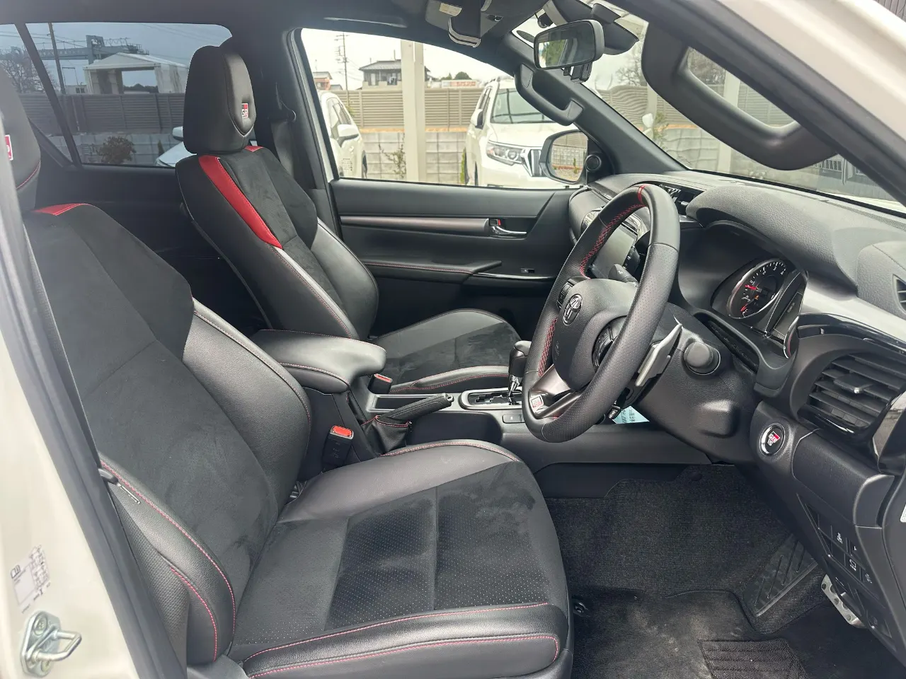 TOYOTA HILUX 2022 — photo 6