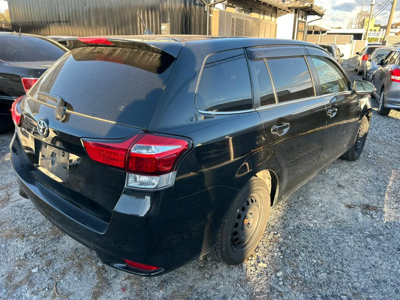 TOYOTA COROLLA FILEDER 2015 — photo 2